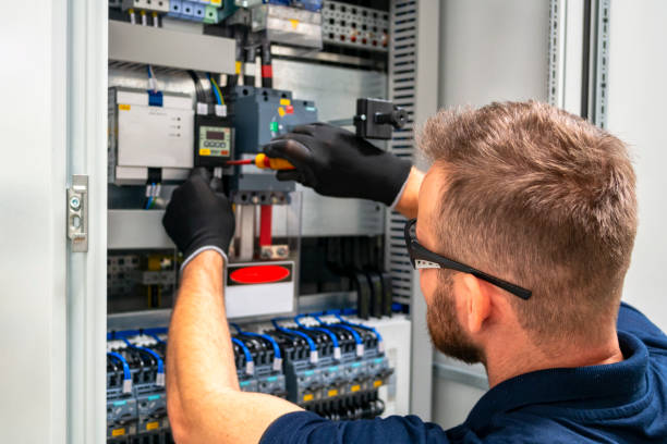 Best Emergency Electrical Repair  in Montclair, VA